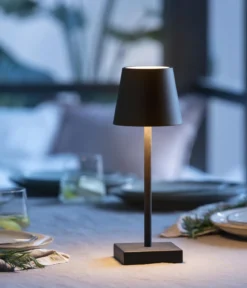 Dehner Akku-Tischleuchte Dyan mit eckigem Fuß, ca. Ø11/H30 cm