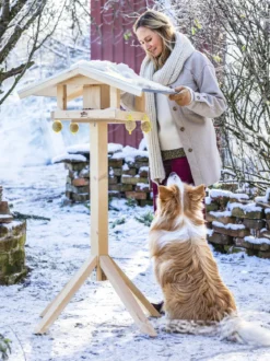 Dehner Natura Premium Futterhaus Karwendel, natur, ca. B71,4/H27,7/T52 cm