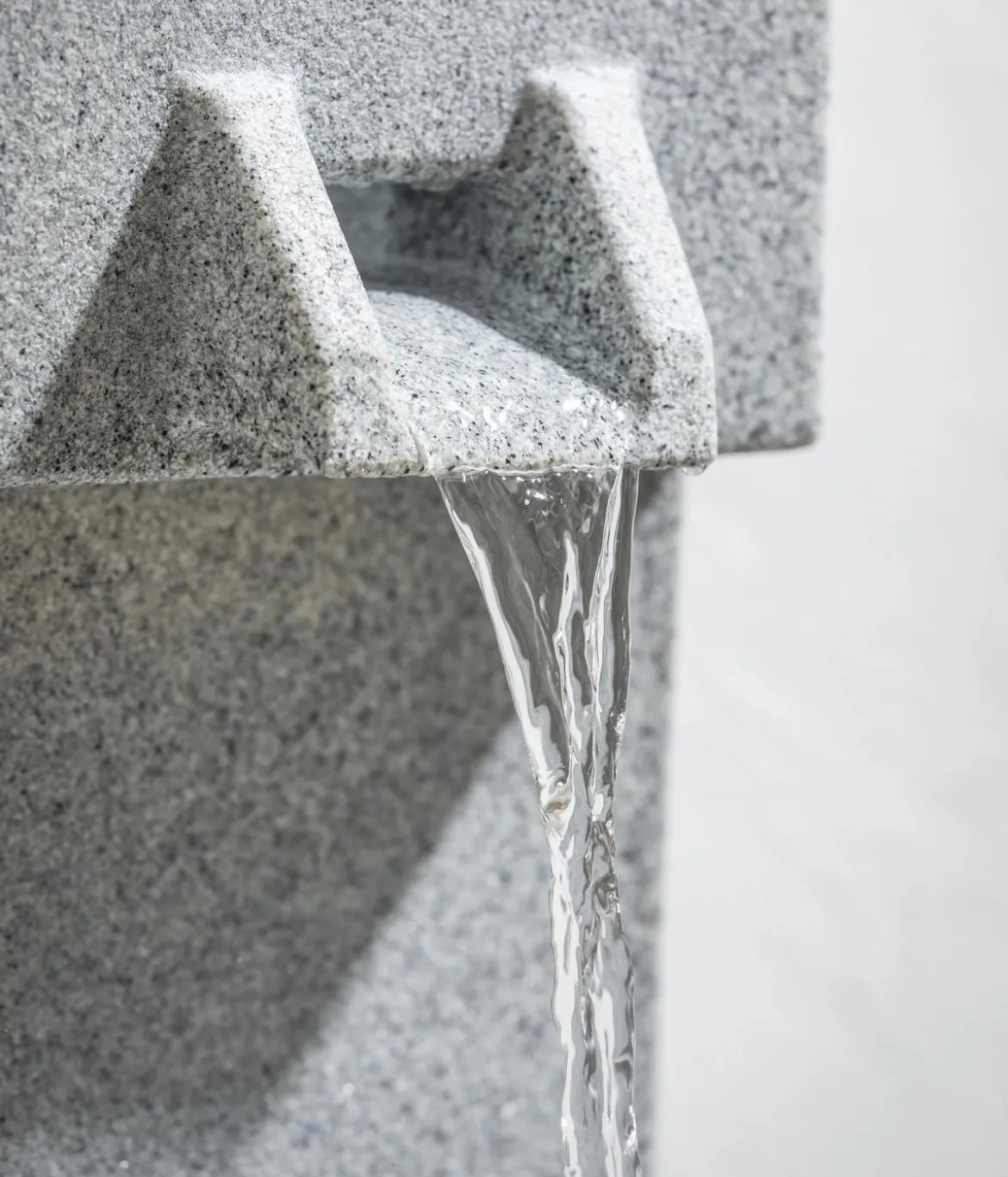 Dehner Polyethylen-Gartenbrunnen Gradino, solarfähig, ca. H80,5 cm