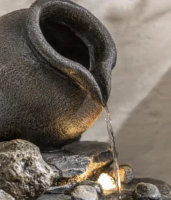 Dehner Polyresin-Gartenbrunnen Soltero, solarfähig, ca. H54,4 cm