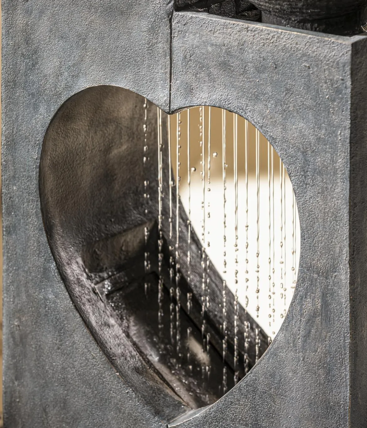 Dehner Polyresin-Gartenbrunnen Amor, solarfähig, ca. H99 cm