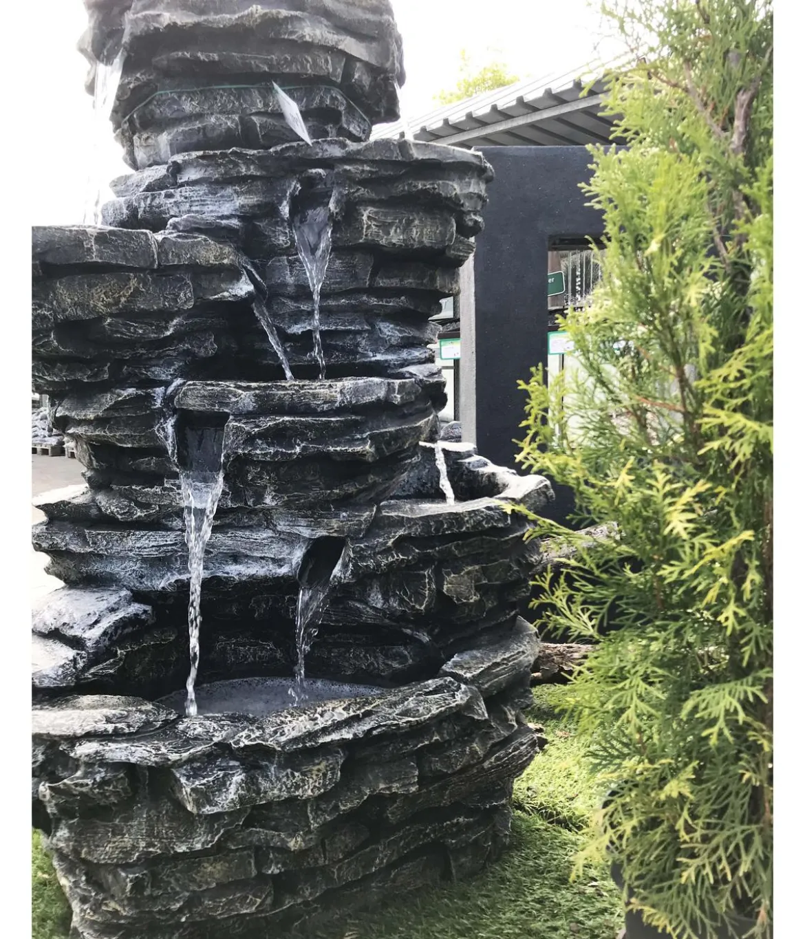 Dehner Polyresin-Gartenbrunnen Roccia, solarfähig, ca.H99 cm