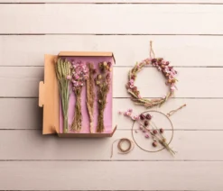 Dehner Trockenblumenkranz DIY Set Rosa Blütentraum, ca. Ø20 cm, 6-teilig