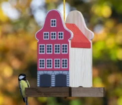 dobar® green label Vogelfutterhaus Rothenburg, pink, ca. B19/H30/T19 cm