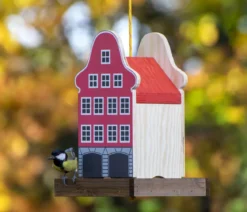 dobar® green label Vogelfutterhaus Rothenburg, pink, ca. B19/H30/T19 cm