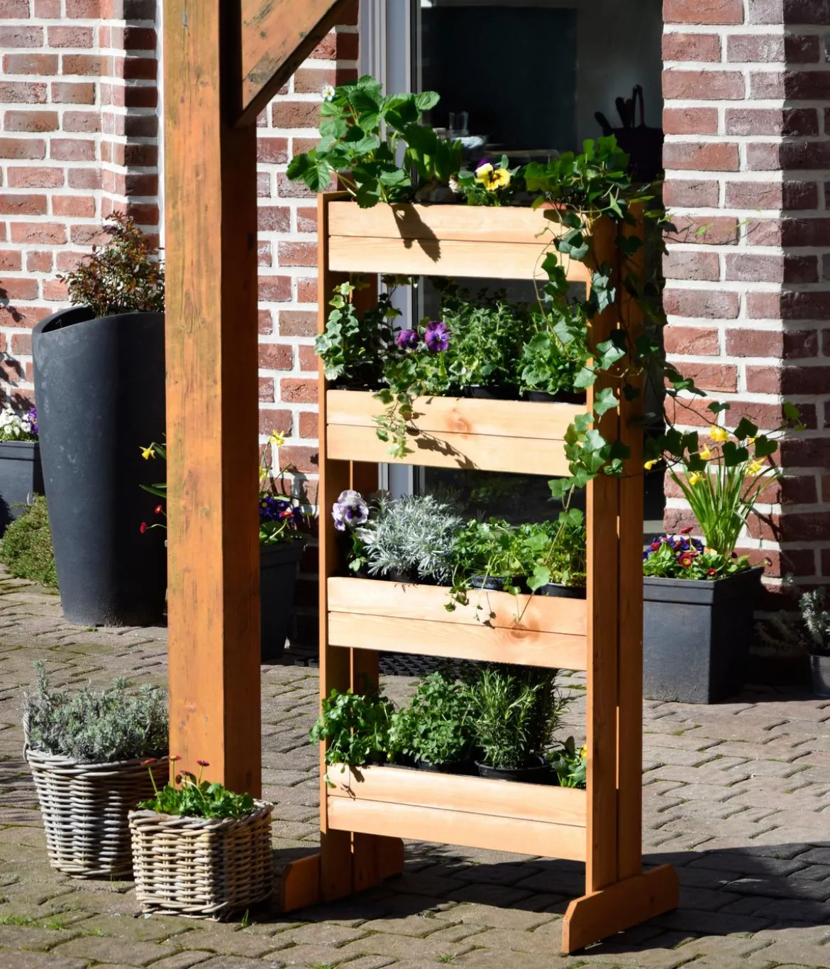 dobar Holz-Vertikalbeet mit 4 Pflanzkästen, braun, ca. B55/H125/T40 cm