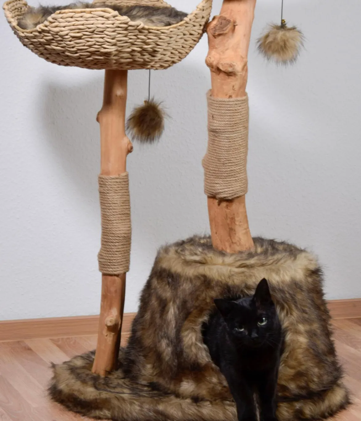 dobar® petlife Design-Katzenmöbel Tony, ca. B60/H111/T45 cm