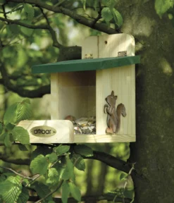 dobar® wildlife Eichhörnchen Futterstation, ca. B23/H22/T16 cm
