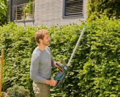 GARDENA Akku-Heckenschere-Set ComfortCut 60/18V P4A