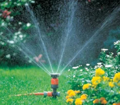 GARDENA Kreisregner Vario mit Spike
