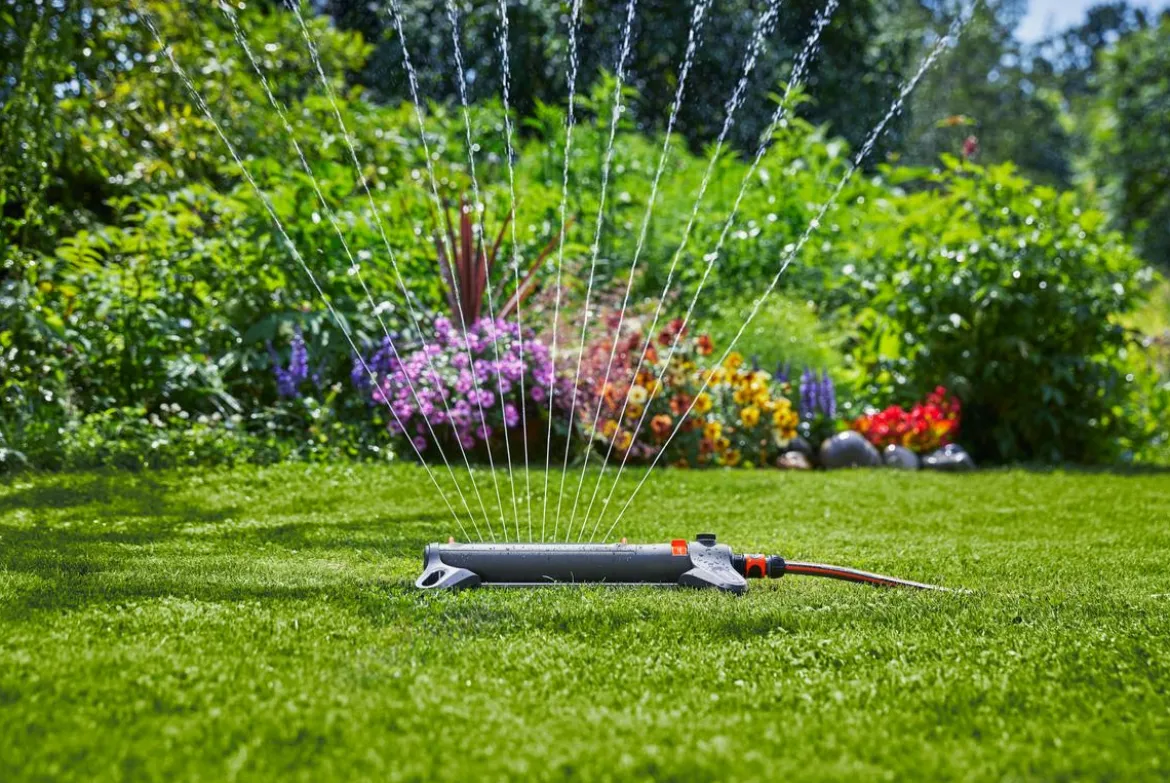GARDENA Viereckregner Aquazoom S
