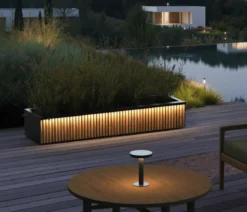 Herstera Metall-Pflanzkasten Deco Planter Xic LED, rechteckig, schwarz/natur