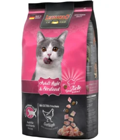 Leonardo Trockenfutter für Katzen Adult Light & Sterilised, Geflügel