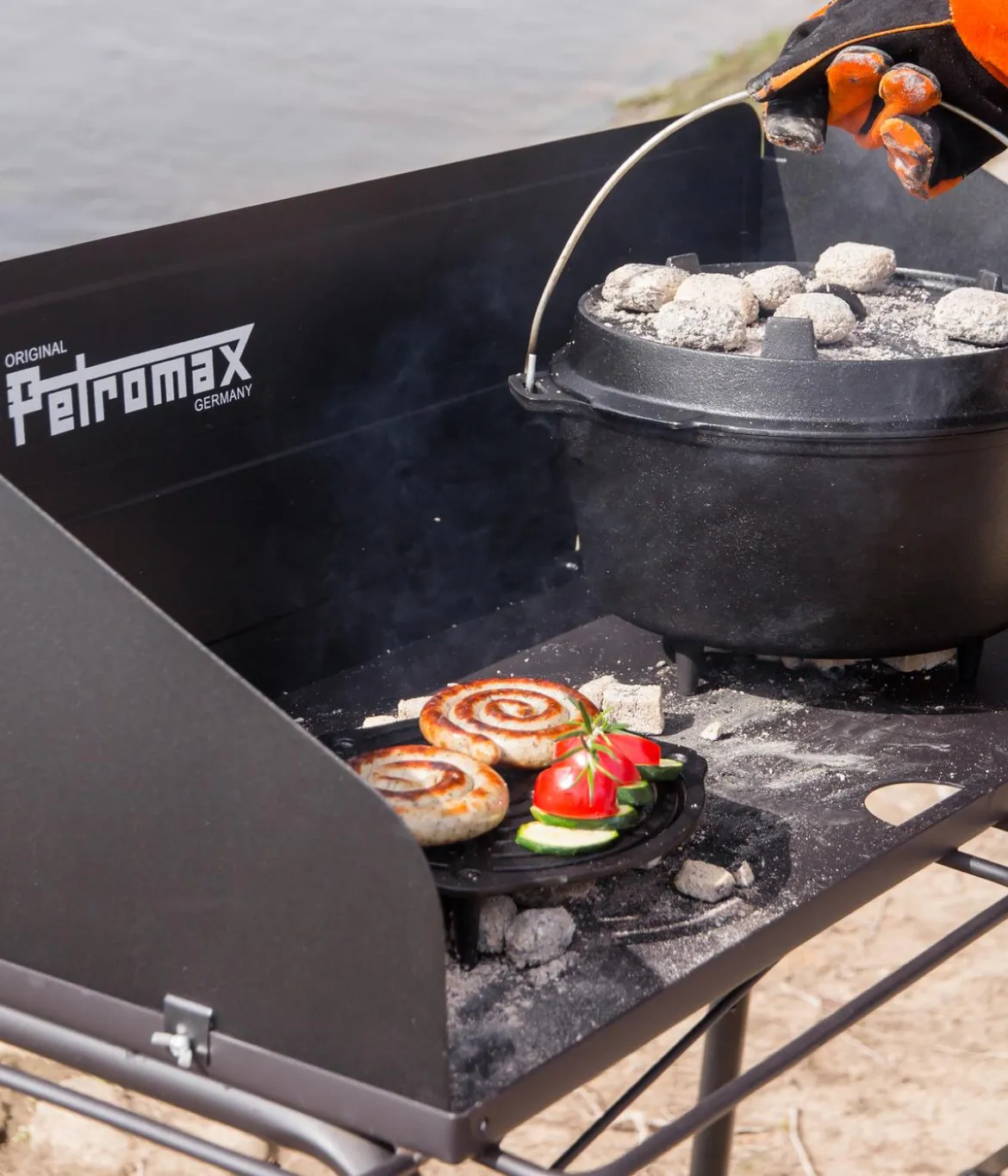 Petromax Feuertopf Tisch