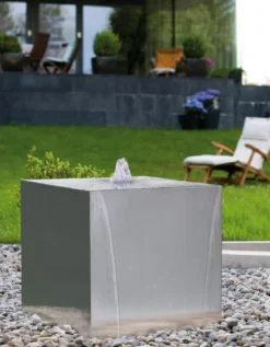 Seliger Edelstahl-Gartenbrunnen Cube