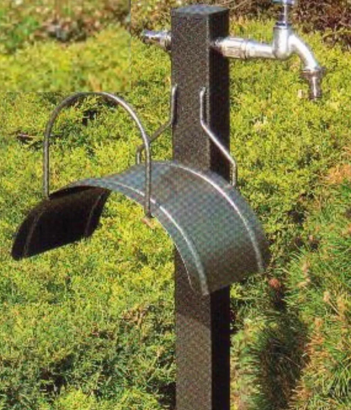 Tomco Stahl-Wassersäule Verona, mit 1/2 Hahn und Schlauchhalter