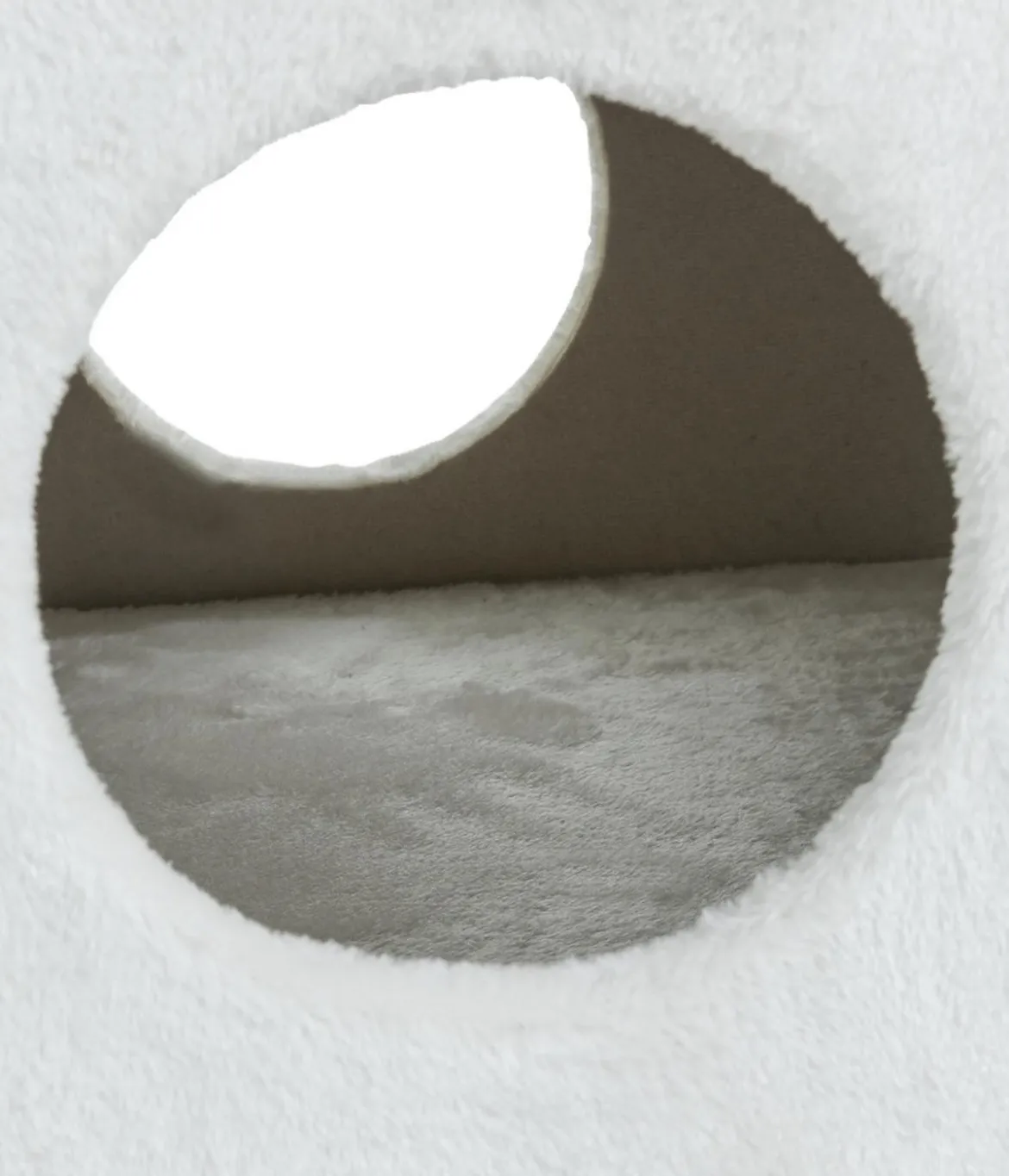 Trixie Kratzbaum mit Wandbefestigung, grau, ca. B59/H110/T49 cm