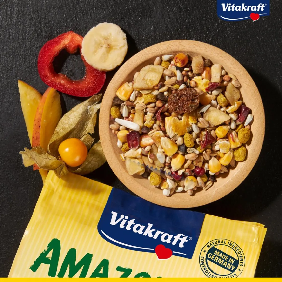 Vitakraft® Vogelfutter Amazonian für südamerikanische Papageien, 750 g